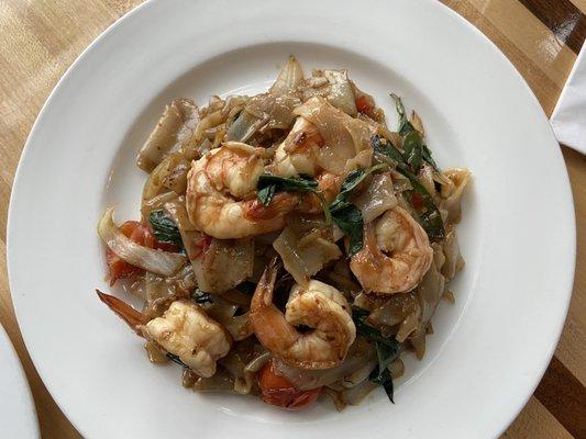 Drunken Noodles with shrimp