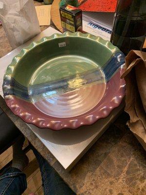 Beautiful Pie plate can't wait to use it.