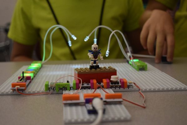 A tech project at Wow! Science Camp