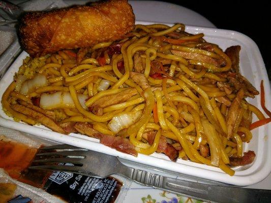 Dinner Combo portion-- Roasted Pork Lo Mein w/ fried rice & egg roll