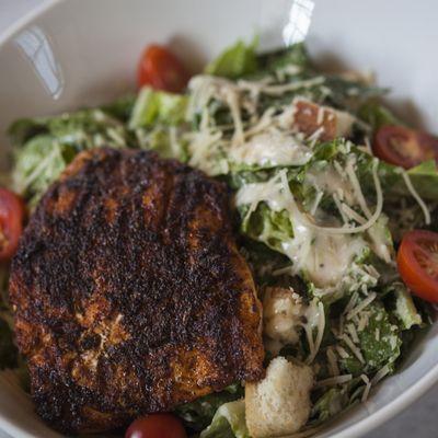 Smoked Salmon Caesar Salad, creamy and perfectly spicy and oh so delicious!