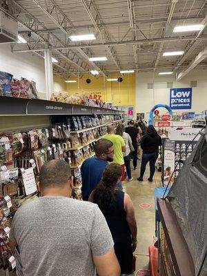 PetSmart just one line open Kendall location