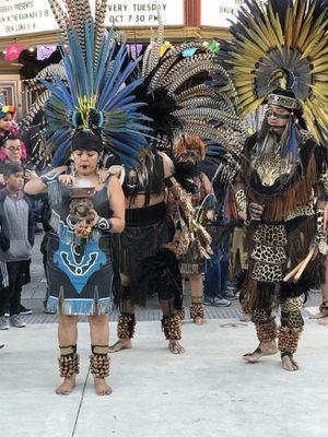 Aztec performers