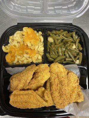 Catfish dinner! Mac n Cheese with Green Beans