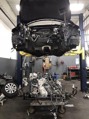 Replacing an ENGINE on a 2013 Nissan Maxima. Yup a 2013, lack of maintenance (oil changes) if not done on time can lead to serious problems.