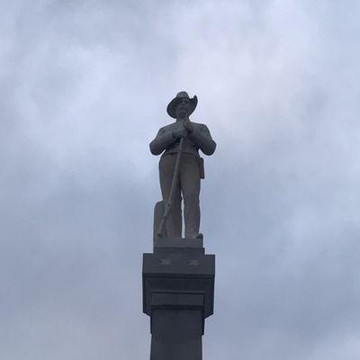 Confederate Soldiers Monument