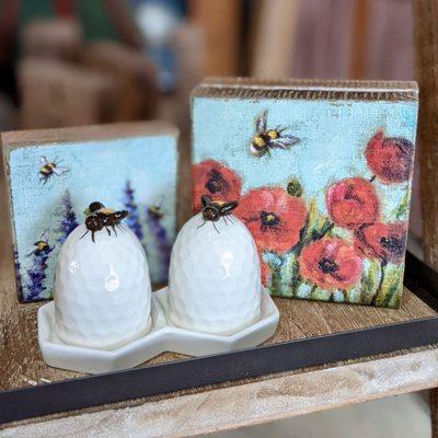 Bee decor