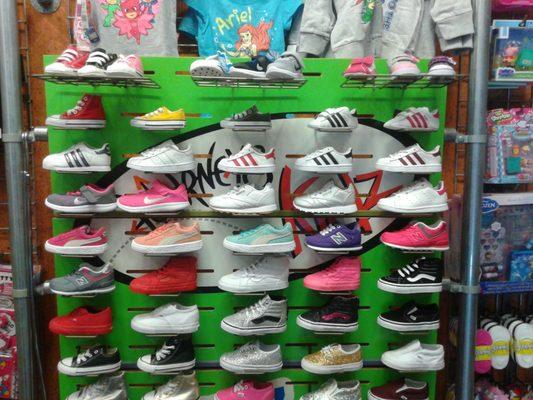 Great selection of Toddler shoes.