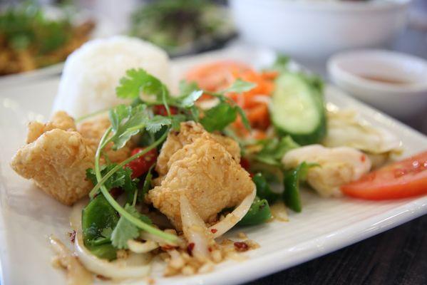 42. Com Ca Rang Muoi (Salt & Pepper Fried Fish Filet)