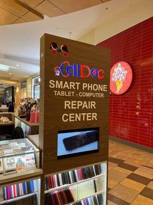 I came here to get my iPhone fixed best service in town and love the variety of cell phone covers also ask for ayaz he's the best