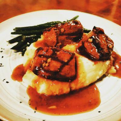 Three 3oz Filet medallions, red wine demi glace, mashed potatoes, asparagus