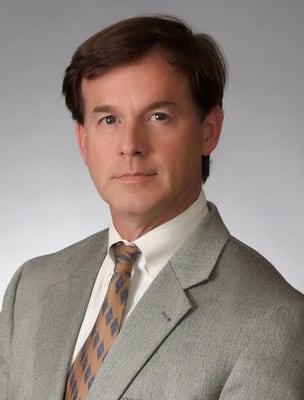 Mark T. Dean, M.D. specializes in sports medicine, shoulder and knee orthopaedic treatments.