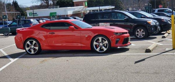 This is the passenger side they just replaced. They washed my car afterward and look at it by zooming in. Just beautiful. Thank you Mike!