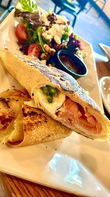 Salmon crepe