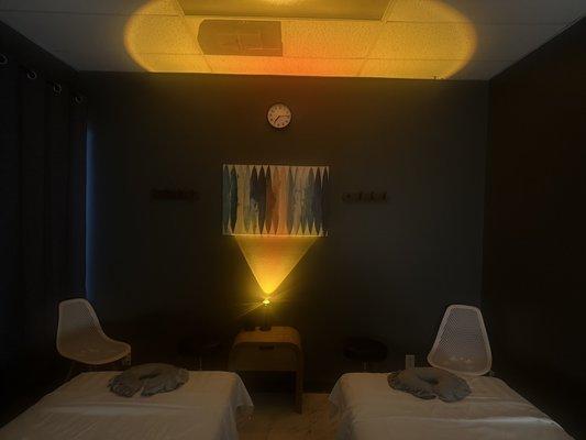 couple massage room