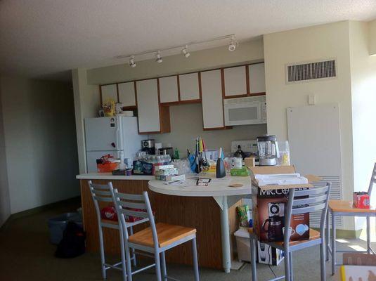 All apartments ending in "30" have living rooms and kitchens like this. Photo from 2011