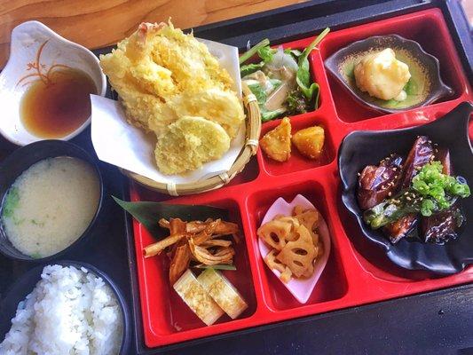 Tempura lunch bento