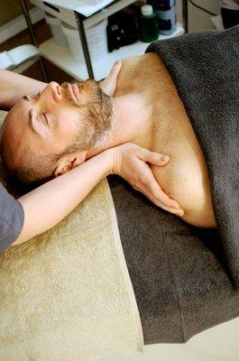 A demonstration of the deep tissue massage.