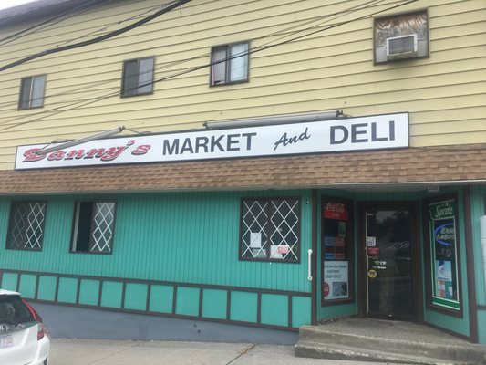 Danny's Market & Deli