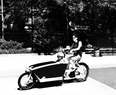 Urban Arrow w pedal assist in action in Caroll Garden Park