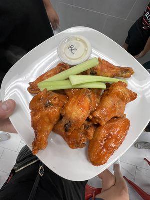 Hot wings - So good!