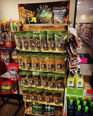 10 oz gourmet pistachios/ 12 oz fire peanuts & 12 oz ( mixed) pistachios and Peanuts !!