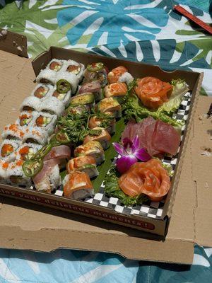 Medium tray (raw sushi)