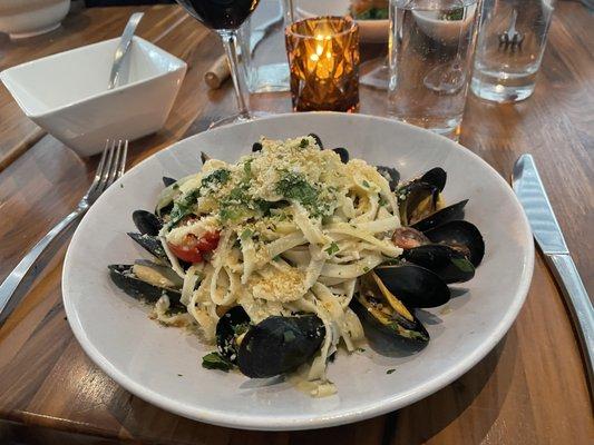 Tagliatelle with mussels