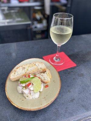 Ceviche & Sauvignon Blanc.