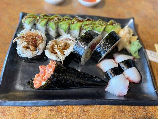 Shamoo Roll, Caterpillar Roll, Spicy Tuna Temaki, Tako nigiri