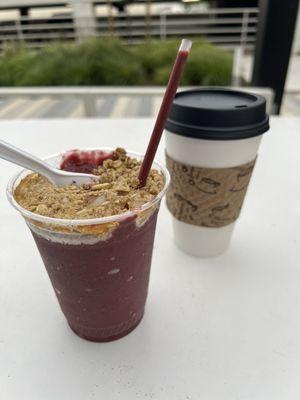 Breakfast smoothie, coffee