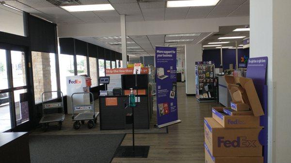 FedEx Office Print & Ship Center