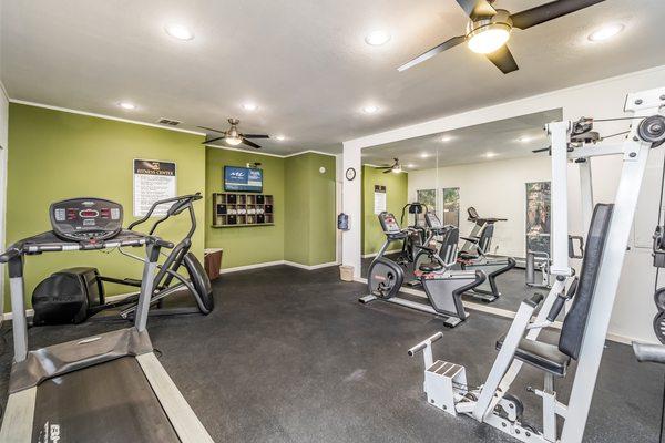 24/7 Fitness Center