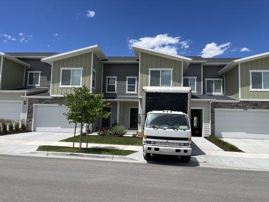 Our movers Moving this wonderful customer in Salt Lake City, UT.