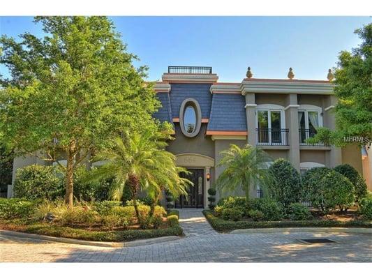 Winter Park, Fl 32789 3 Bedrooms/ 3.1 Bathrooms Pool and Lakefront Sold for $1,050,000