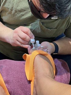 A pedicure GURU