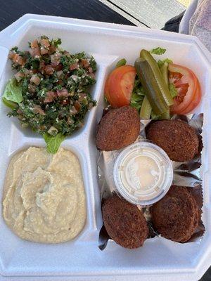 Falafel Plate with Tabouli and Hummus