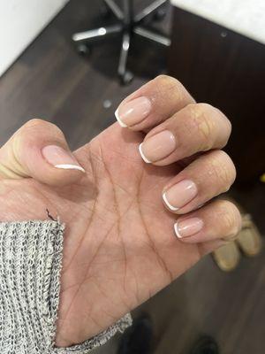 Minimal gel French manicure