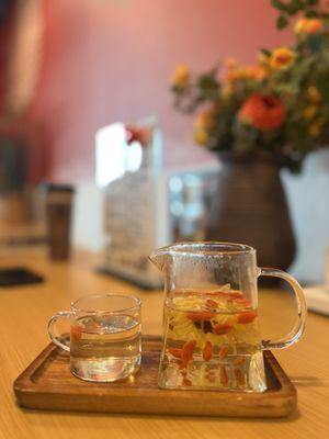 Chrysanthemum Tea with Goji berries