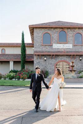 Bride and groom portraits in front of Casa Real Venue - Natalie Renee photography