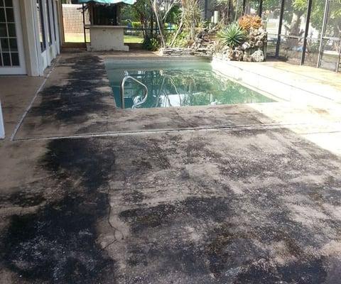 Pool deck cleaning (before)