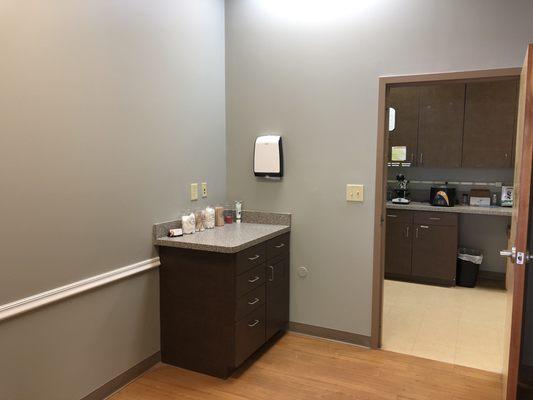 Large exam rooms help keep you and your pets comfortable!