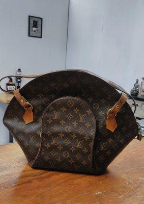 Louis Vuitton vintage purse