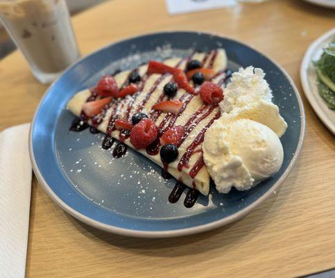 Berry Berry Crepe