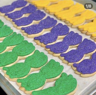 Mardi Gras Mask Sugar Cookies