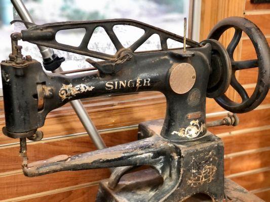 A vintage short-neck Singer