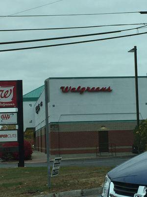 Framingham Walgreens -- 653 Worcester Road / Route 9, Framingham         Back Exterior