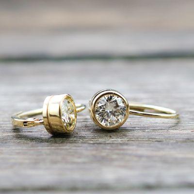 Yellow gold diamond earrings