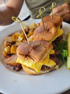 Angus breakfast sliders! Soo good!