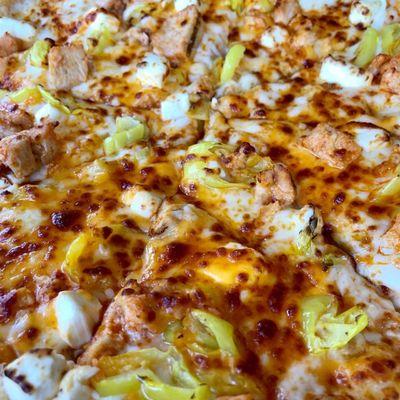 Buffalo chicken pizza with added cream cheese